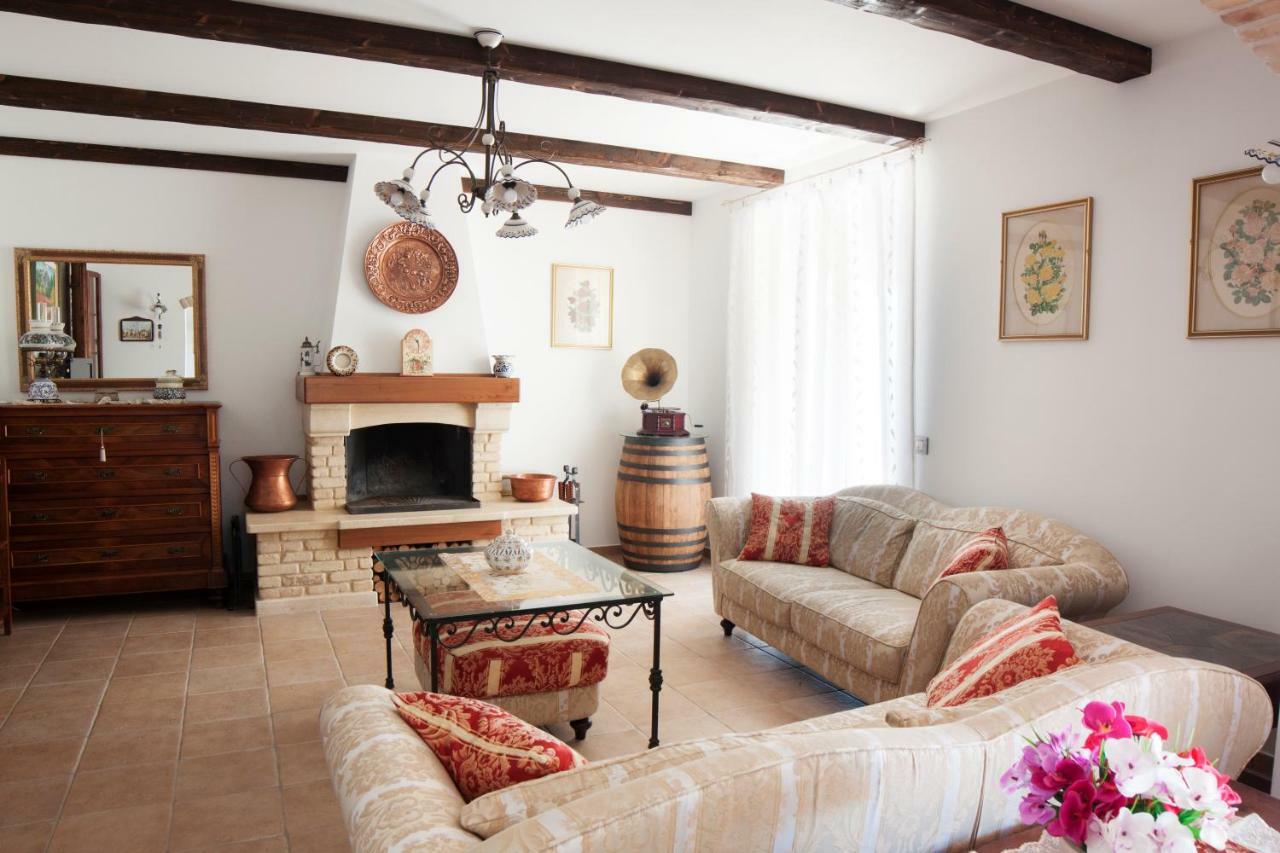 B&B L' Antica Fonte Spinetoli Kültér fotó